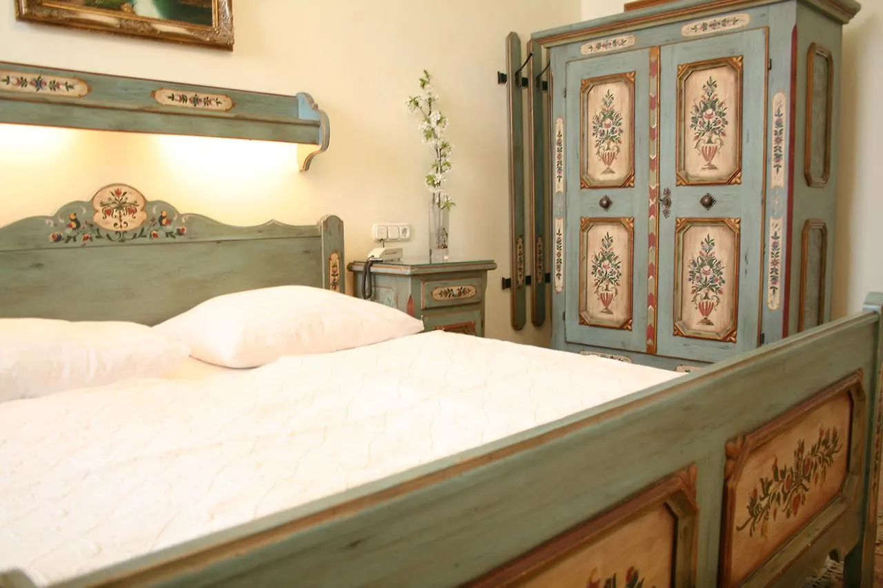Adlerhof Bed & Breakfast Salzburg