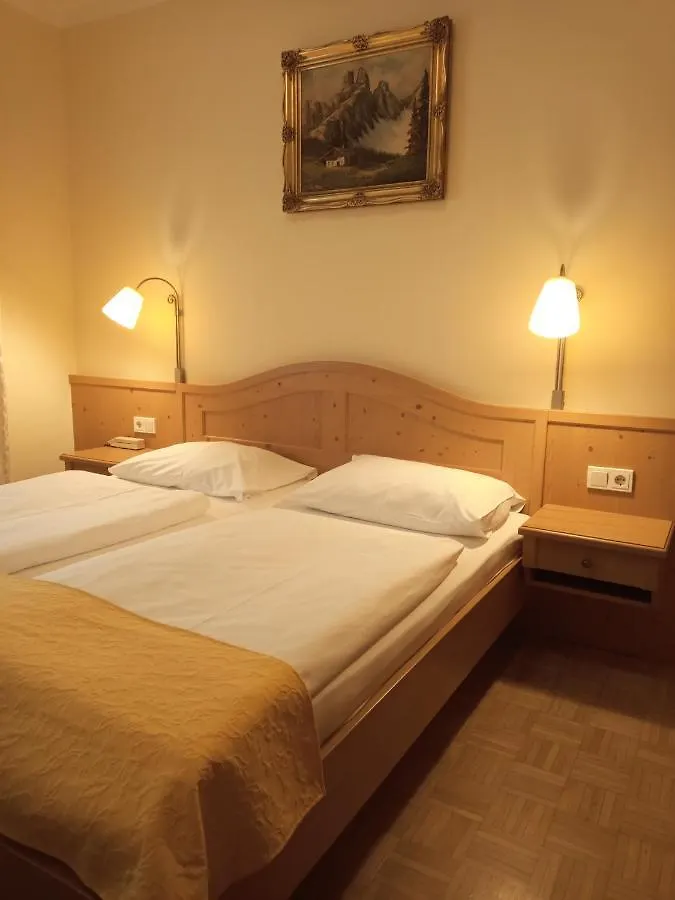 Adlerhof Bed & Breakfast Salzburg